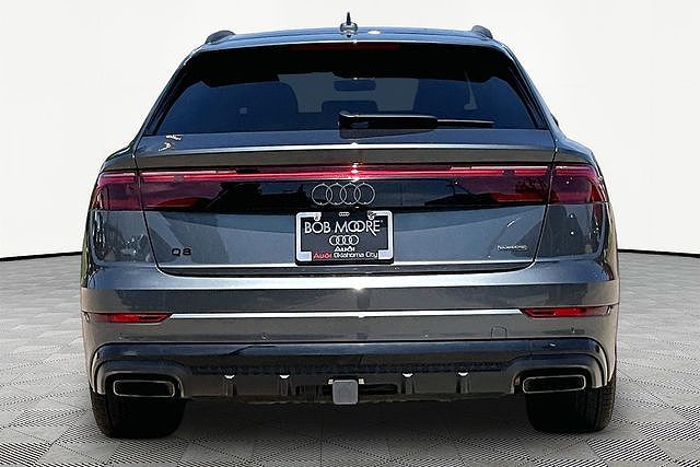 2025 Audi Q8