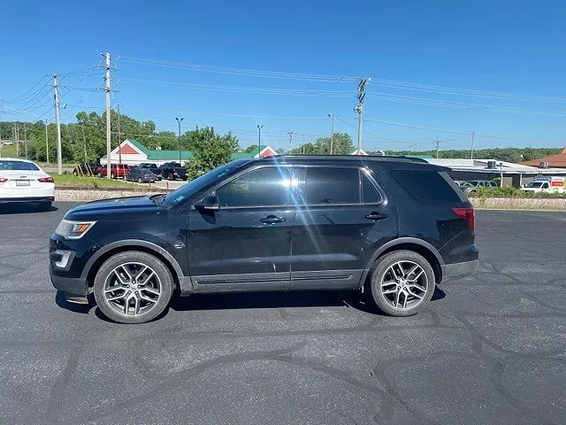 2017 Ford Explorer