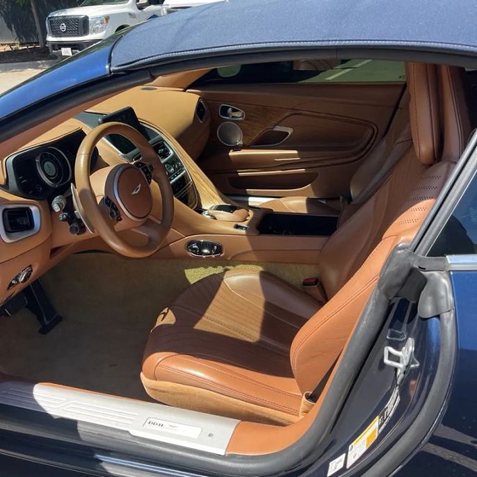 2019 Aston Martin DB11