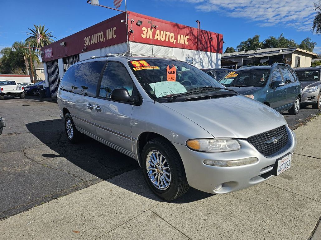 1999 Chrysler Town & Country Limited Edition image 0