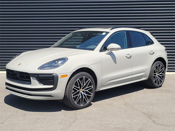 2025 Porsche Macan