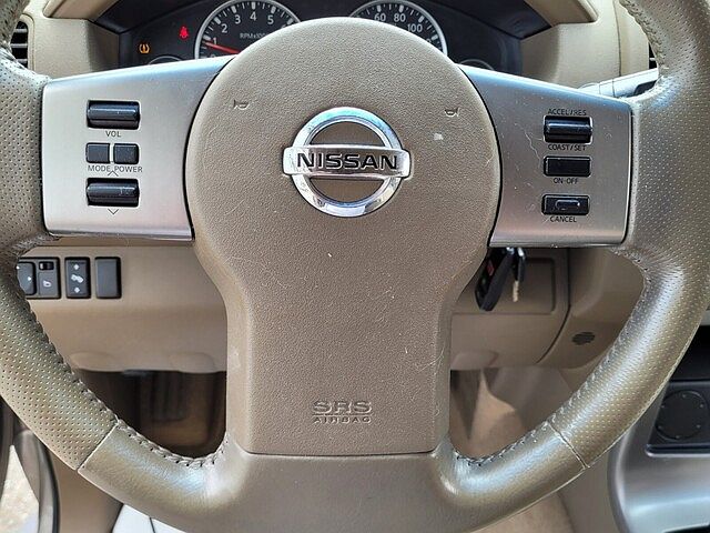 2007 Nissan Pathfinder SE image 18