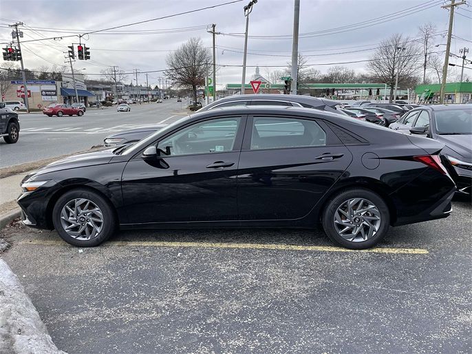 2024 Hyundai Elantra