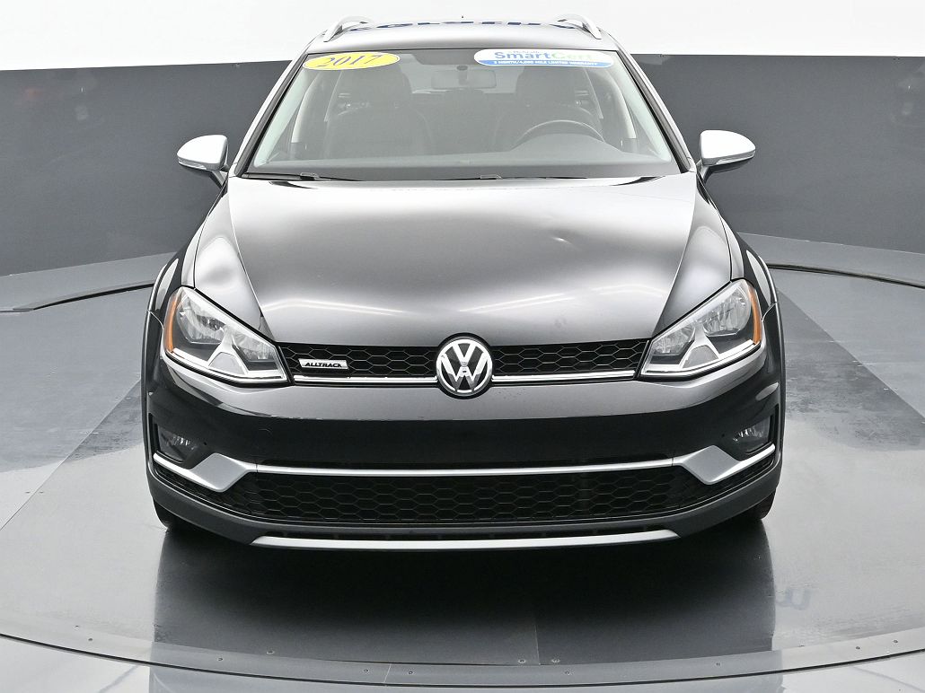 2017 Volkswagen Golf S image 2