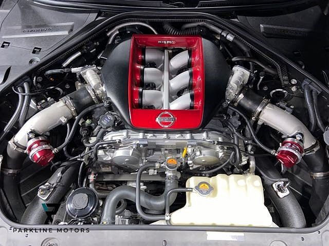 2017 Nissan GT-R NISMO image 23