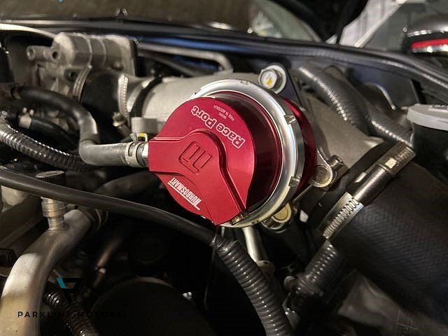 2017 Nissan GT-R NISMO image 25
