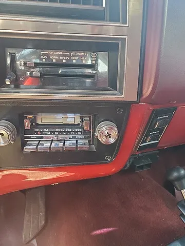 1985 Chevrolet Suburban 20
