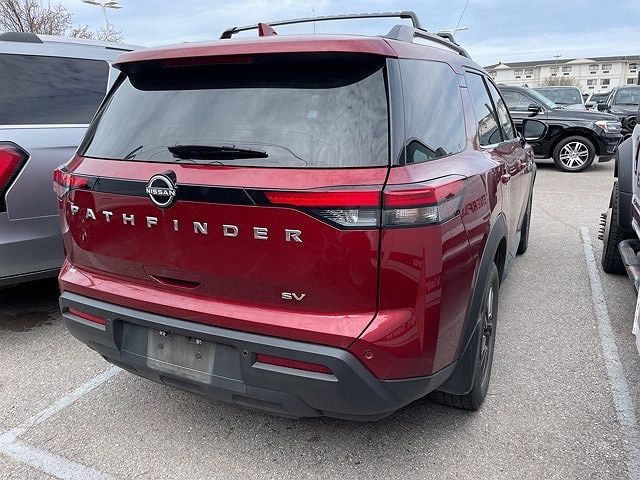2022 Nissan Pathfinder SV image 5