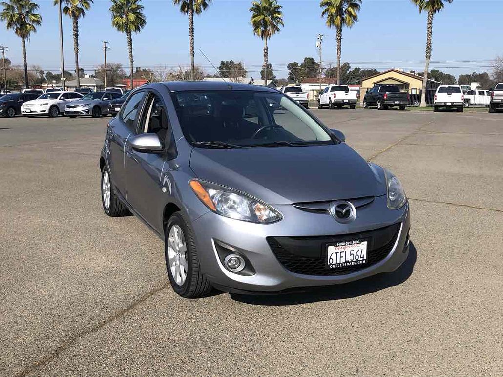 2011 Mazda Mazda2 Touring image 3