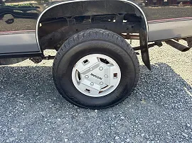 1988 Nissan Pickup
