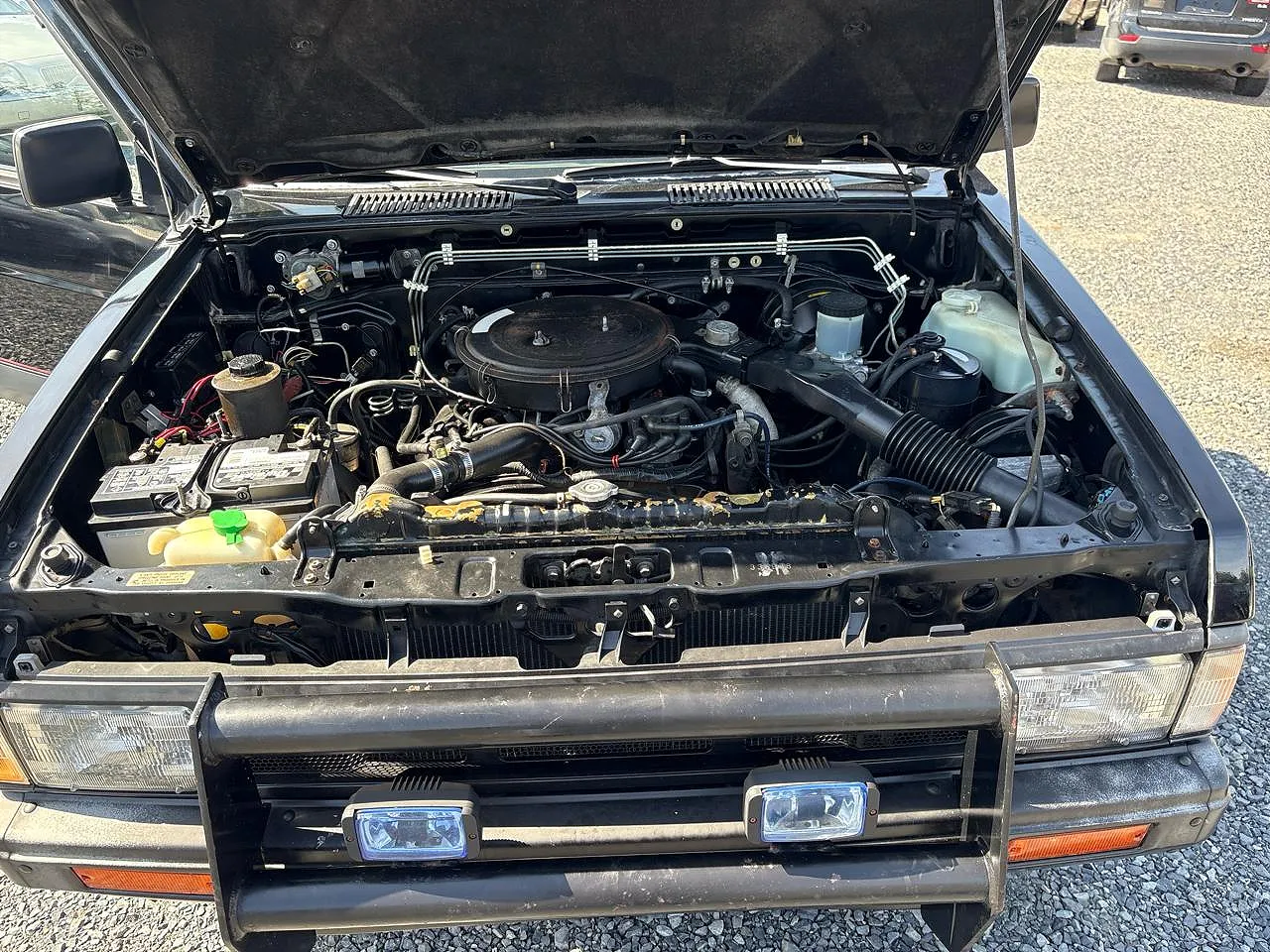 1988 Nissan Pickup