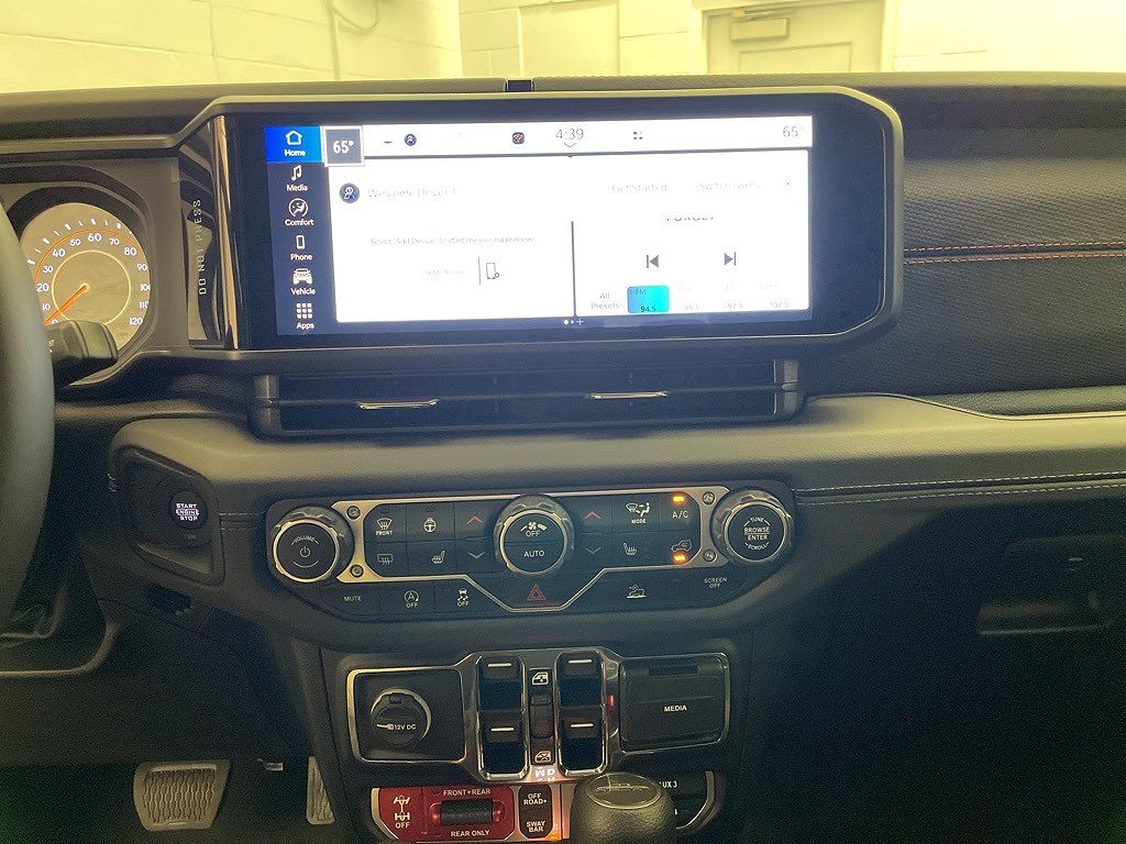 2025 Jeep Gladiator