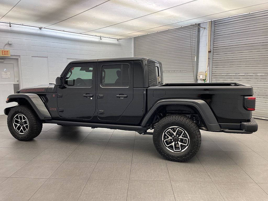 2025 Jeep Gladiator
