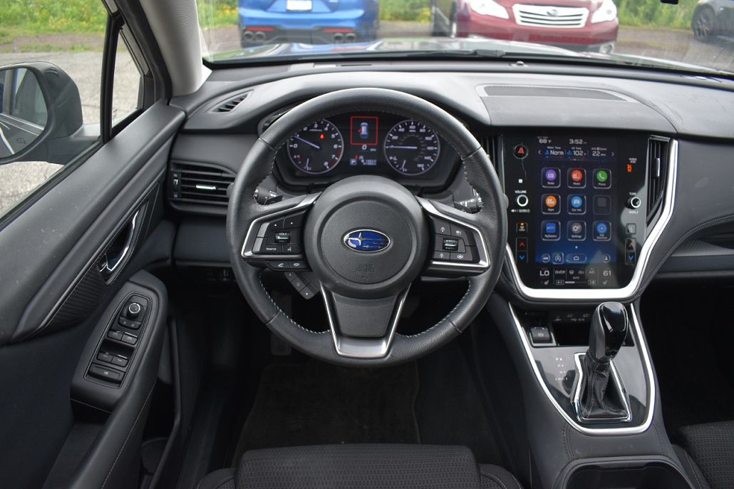2020 Subaru Outback Premium image 5