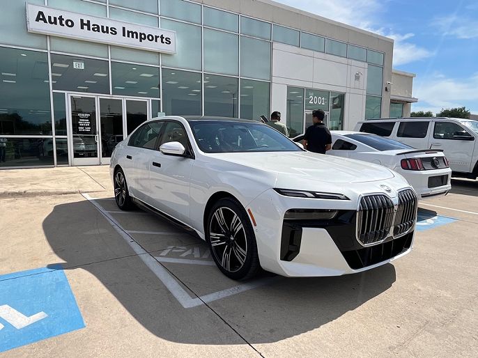 2025 BMW i7