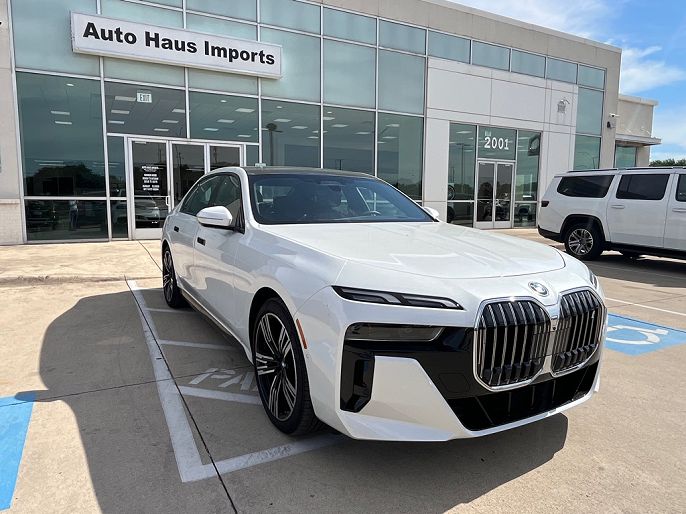 2025 BMW i7