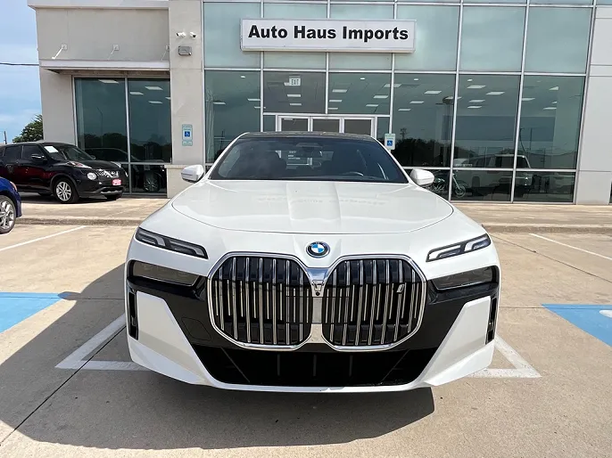 2025 BMW i7