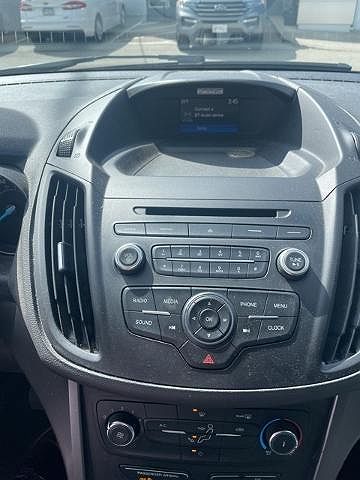 2017 Ford Escape S image 4