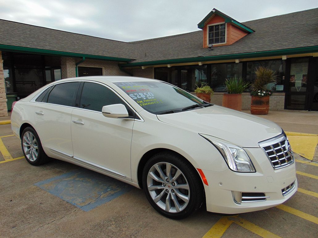 2015 Cadillac XTS Luxury image 0