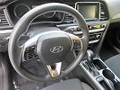2019 Hyundai Sonata SE image 10