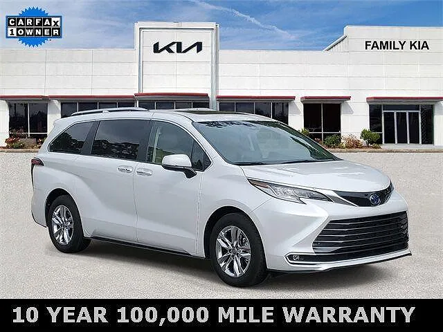 2023 Toyota Sienna