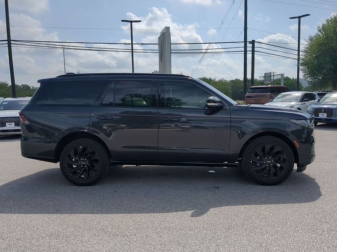 2025 Lincoln Navigator