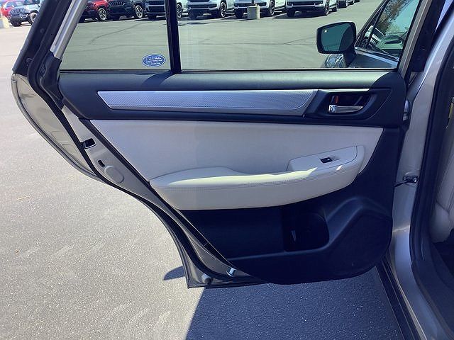 2017 Subaru Outback 2.5i image 22