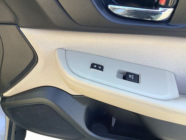2017 Subaru Outback 2.5i image 35