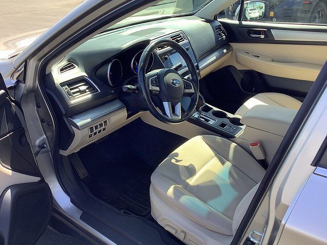 2017 Subaru Outback 2.5i image 6