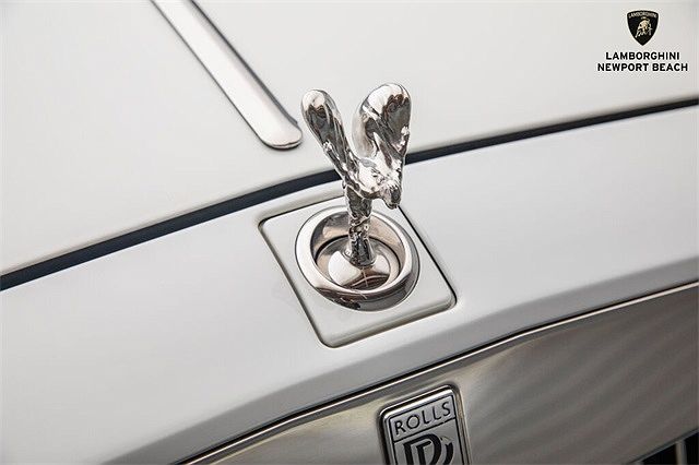 2015 Rolls-Royce Phantom Drophead image 3