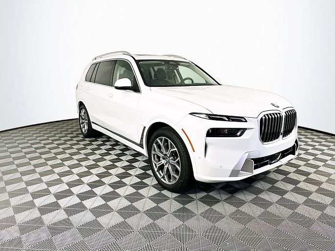 2025 BMW X7