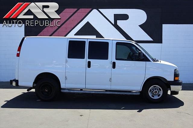 2019 GMC Savana