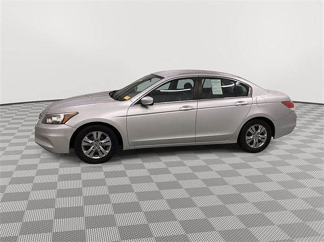 2012 Honda Accord LXP image 5