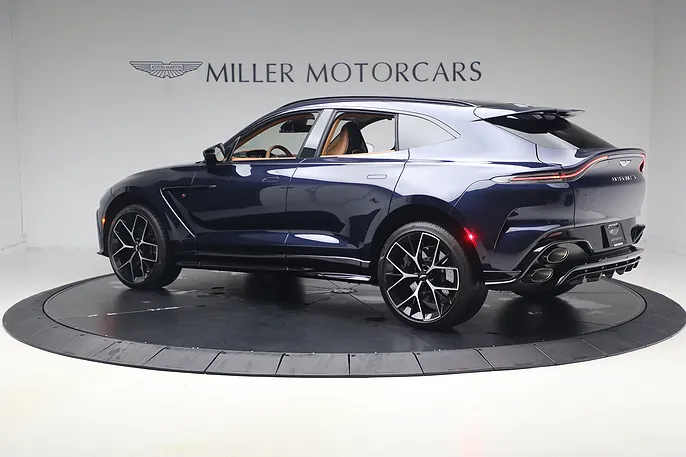 2026 Aston Martin DBX
