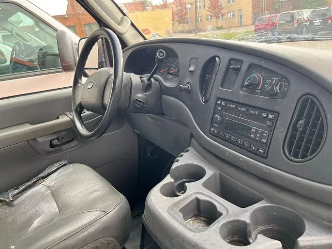 2004 Ford Econoline