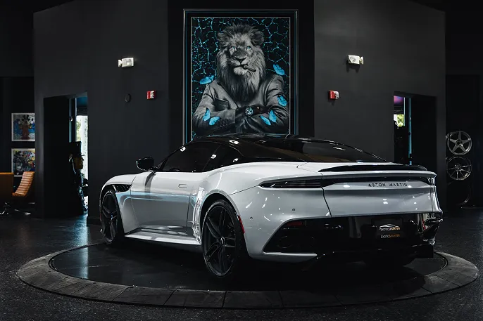 2019 Aston Martin DBS