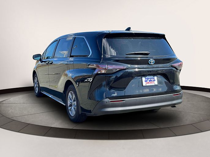 2024 Toyota Sienna