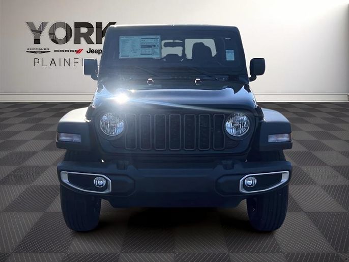 2024 Jeep Gladiator