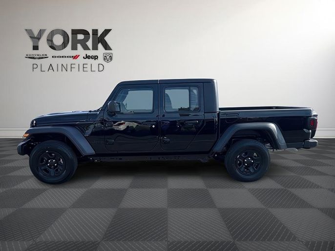 2024 Jeep Gladiator