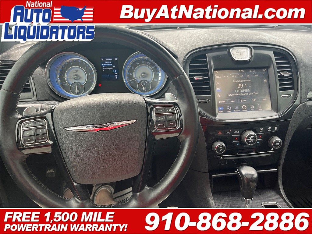 2012 Chrysler 300 S image 4