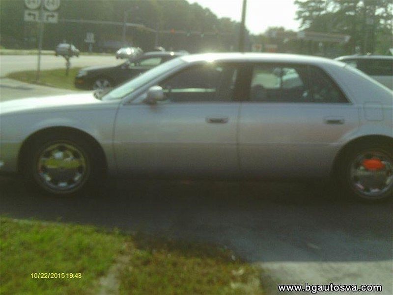 2002 Cadillac DeVille DHS image 4