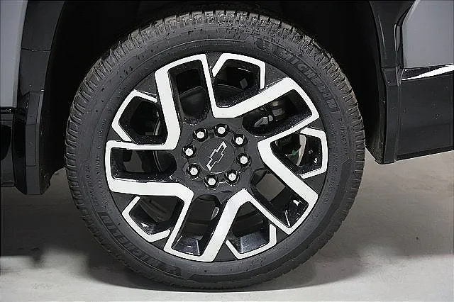 2025 Chevrolet Silverado EV