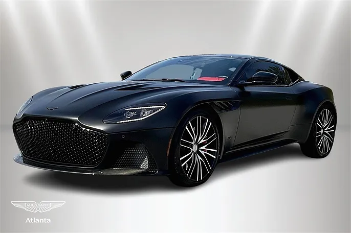 2022 Aston Martin DBS