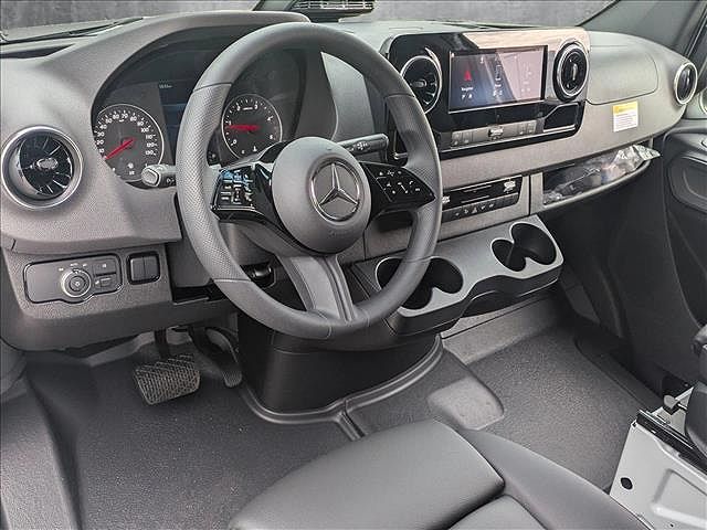 2025 Mercedes-Benz Sprinter