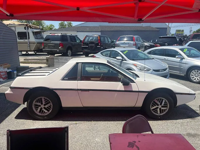 1984 Pontiac Fiero
