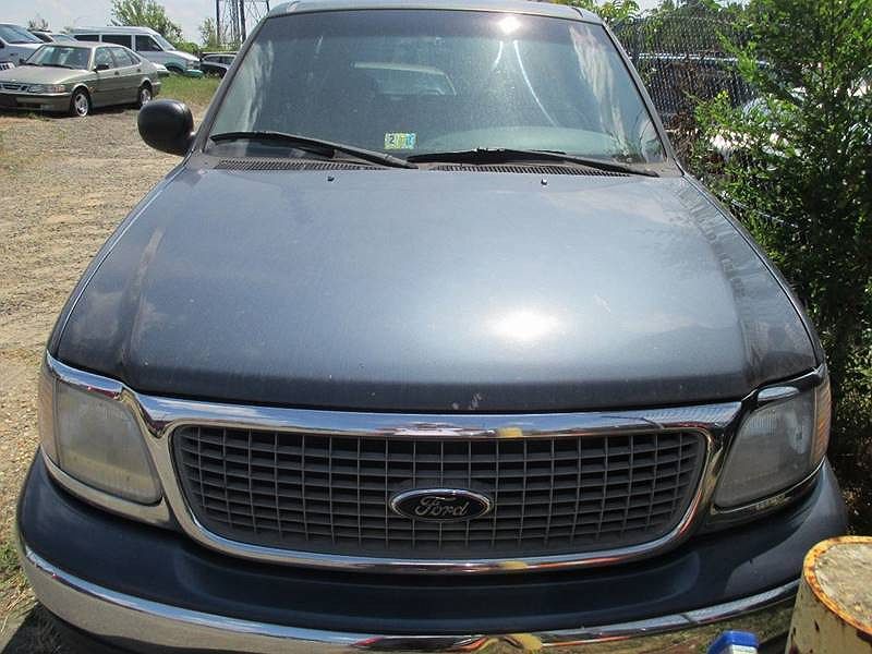 2000 Ford Expedition XLT image 4