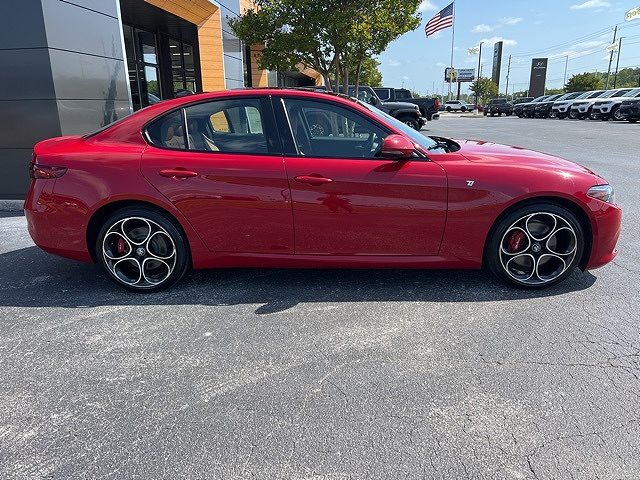 2022 Alfa Romeo Giulia