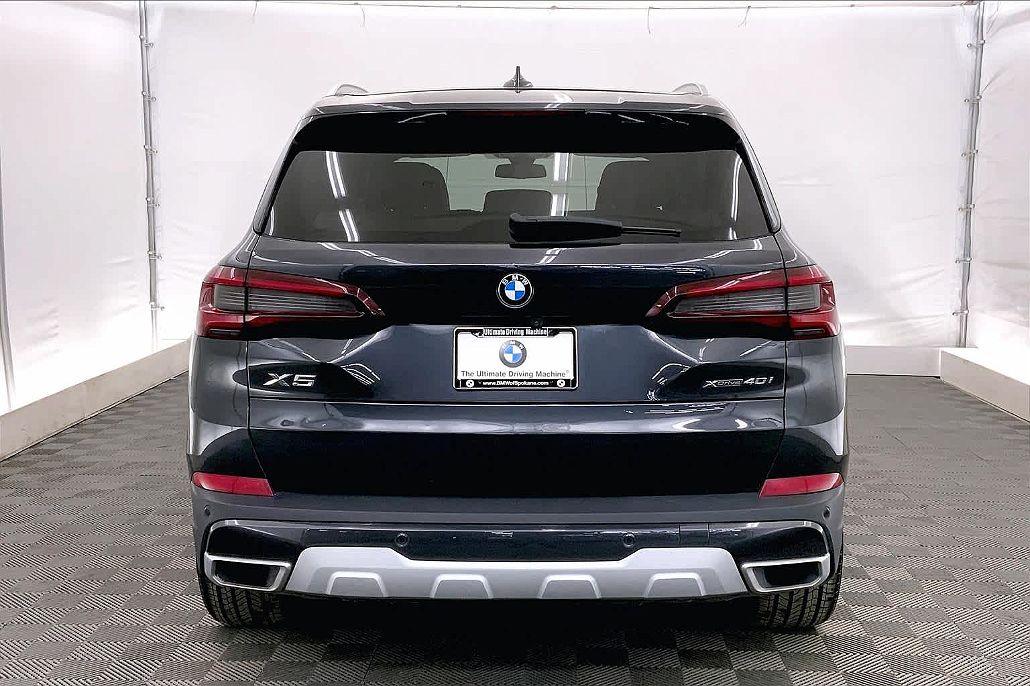 2022 BMW X5 xDrive40i image 4
