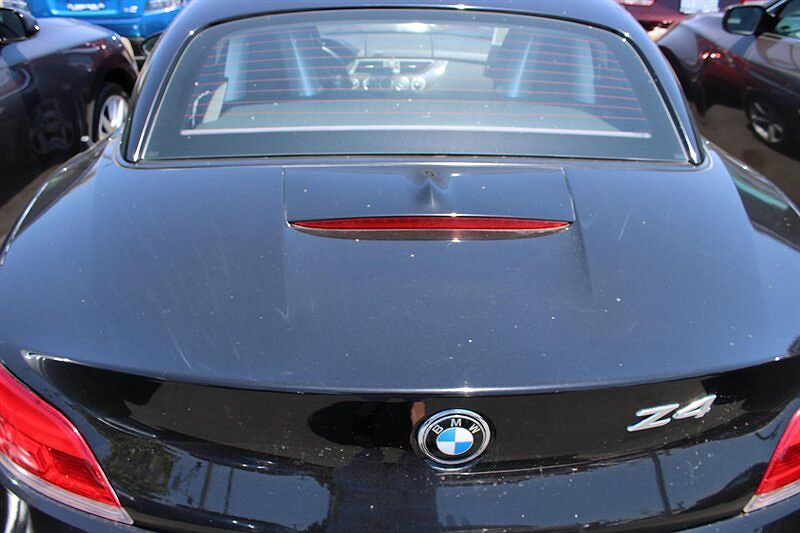2013 BMW Z4 sDrive28i image 5