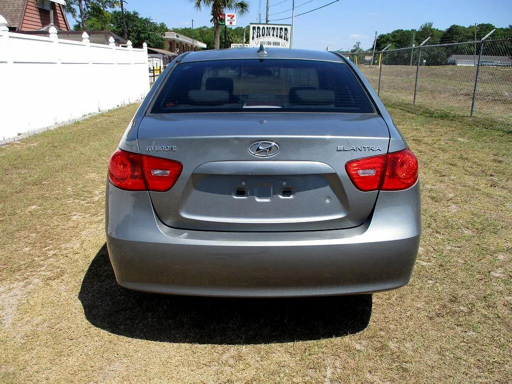 2009 Hyundai Elantra GLS image 3